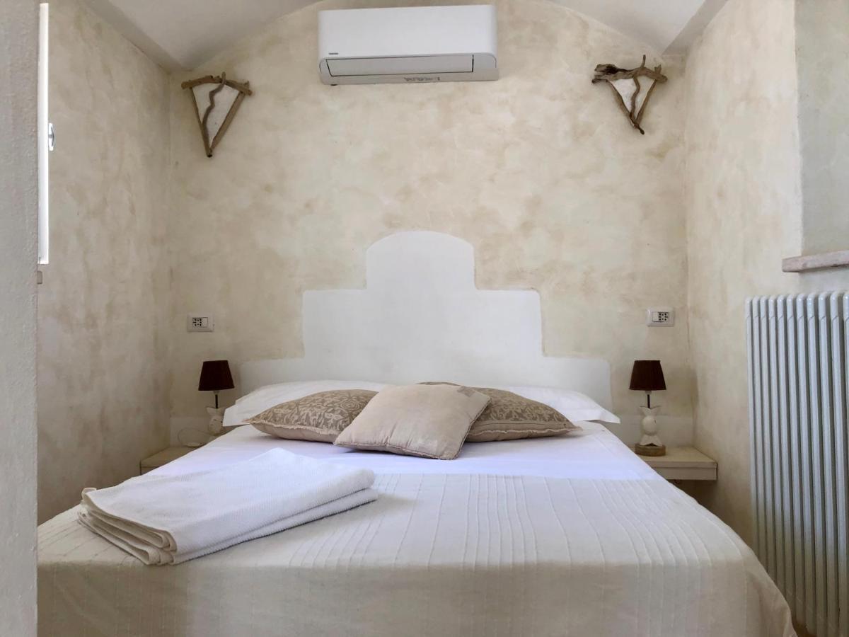 I Trulli Di Alice Villa Ceglie Messapica Bagian luar foto