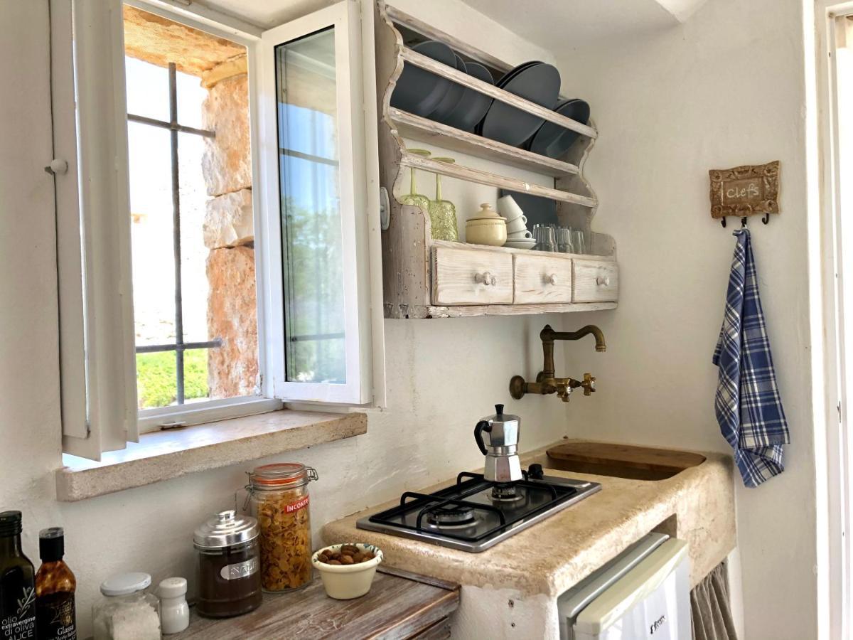 I Trulli Di Alice Villa Ceglie Messapica Bagian luar foto