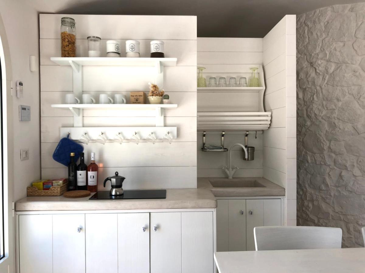 I Trulli Di Alice Villa Ceglie Messapica Bagian luar foto