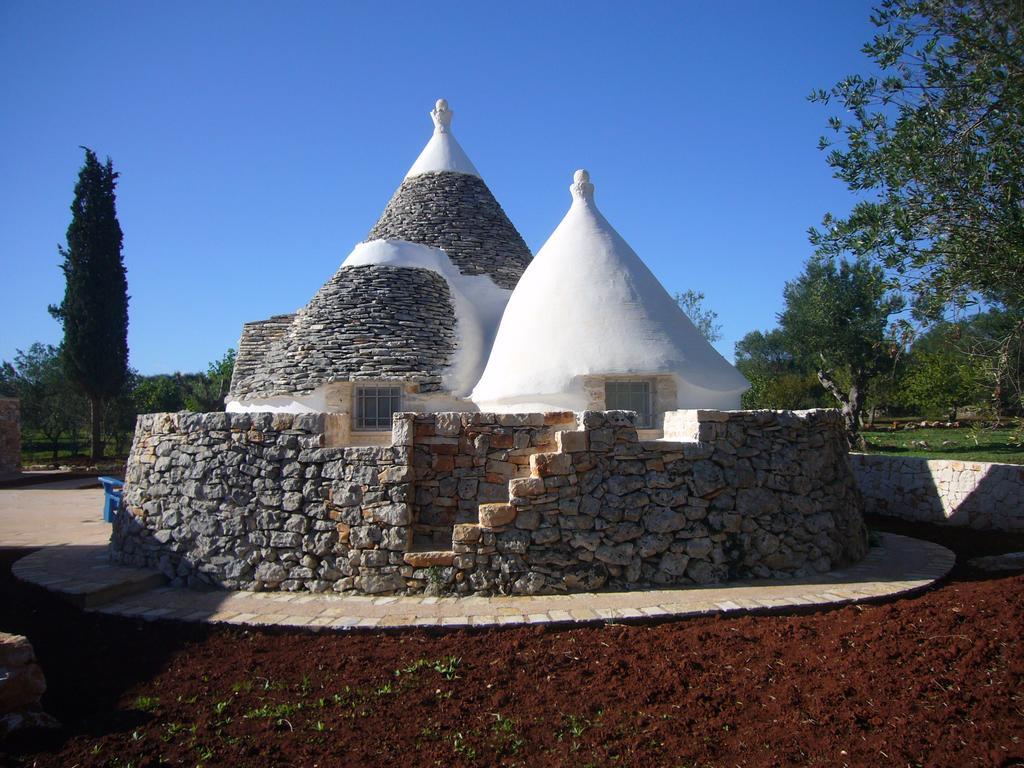 I Trulli Di Alice Villa Ceglie Messapica Bagian luar foto